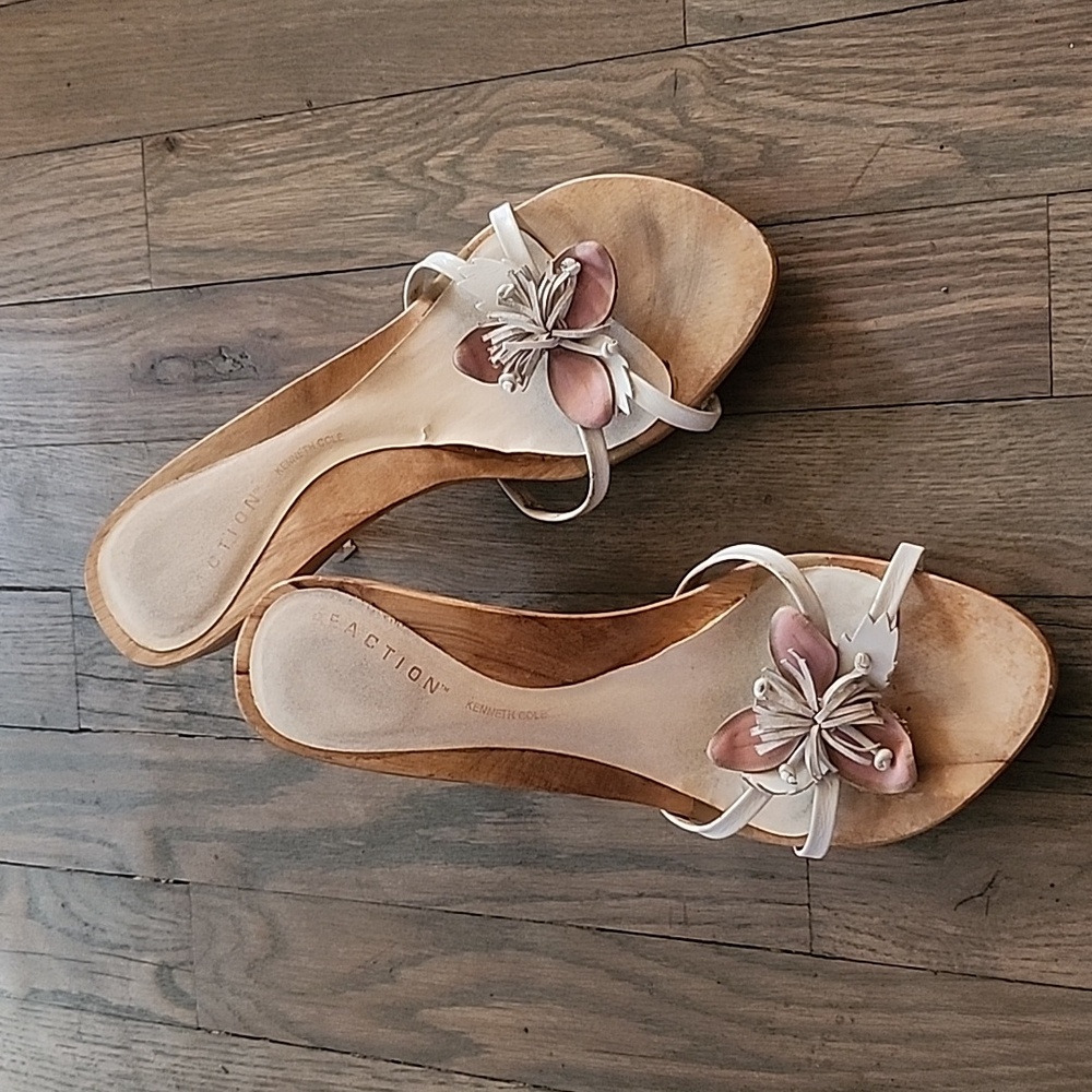 Kenneth Cole White Floral Women's Heels 7.5